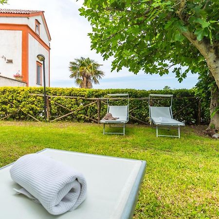 La Terrazza Sul Giardino Apartment Прочида Екстериор снимка