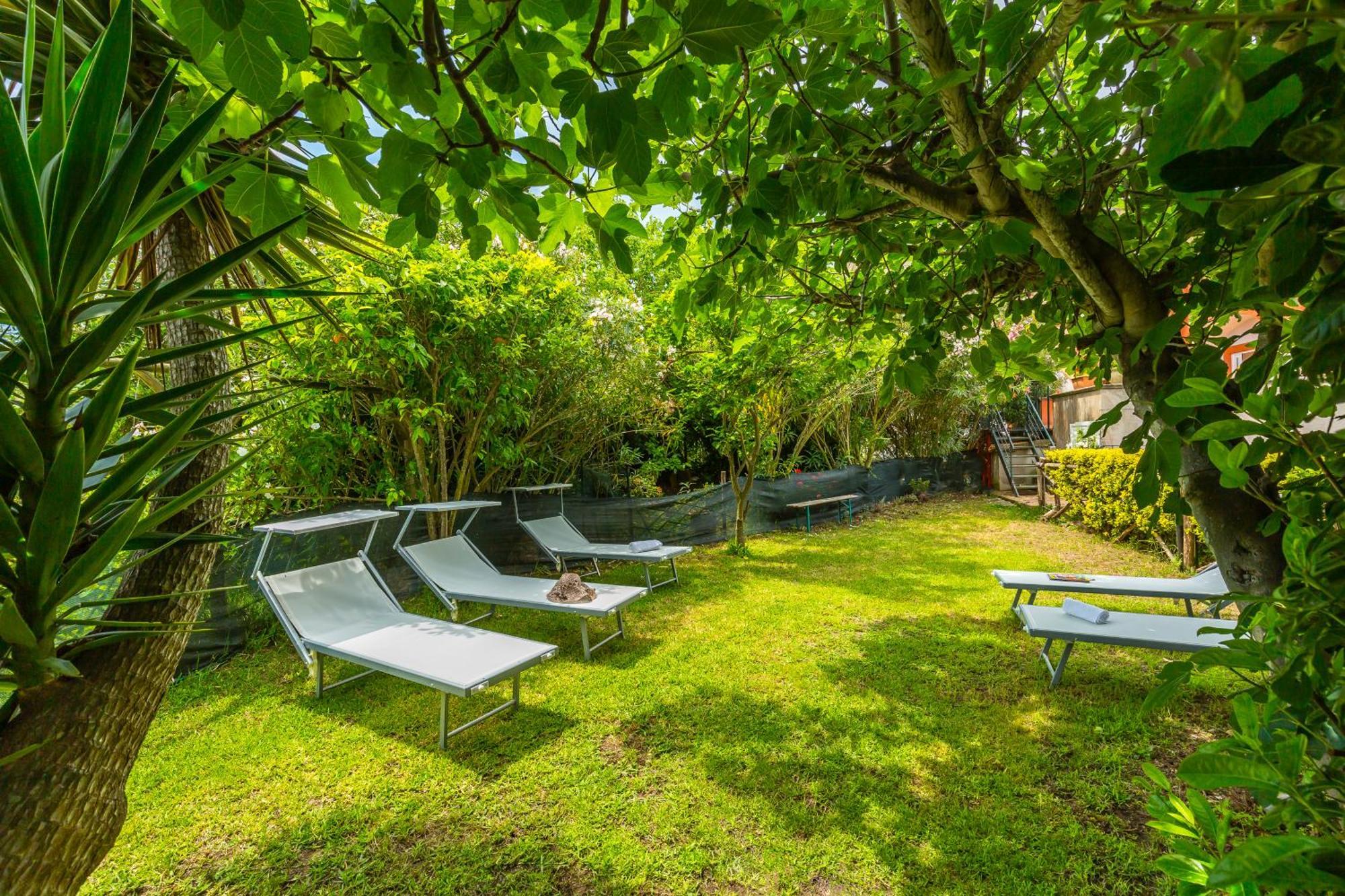 La Terrazza Sul Giardino Apartment Прочида Екстериор снимка