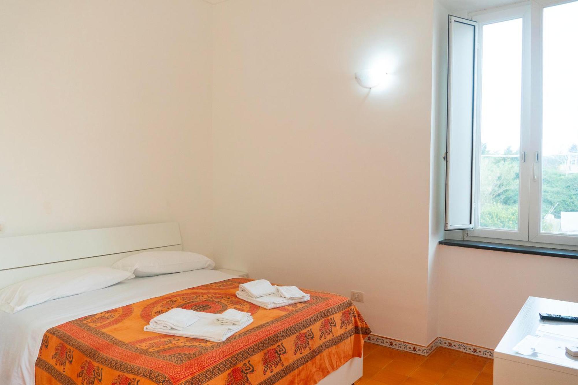 La Terrazza Sul Giardino Apartment Прочида Екстериор снимка