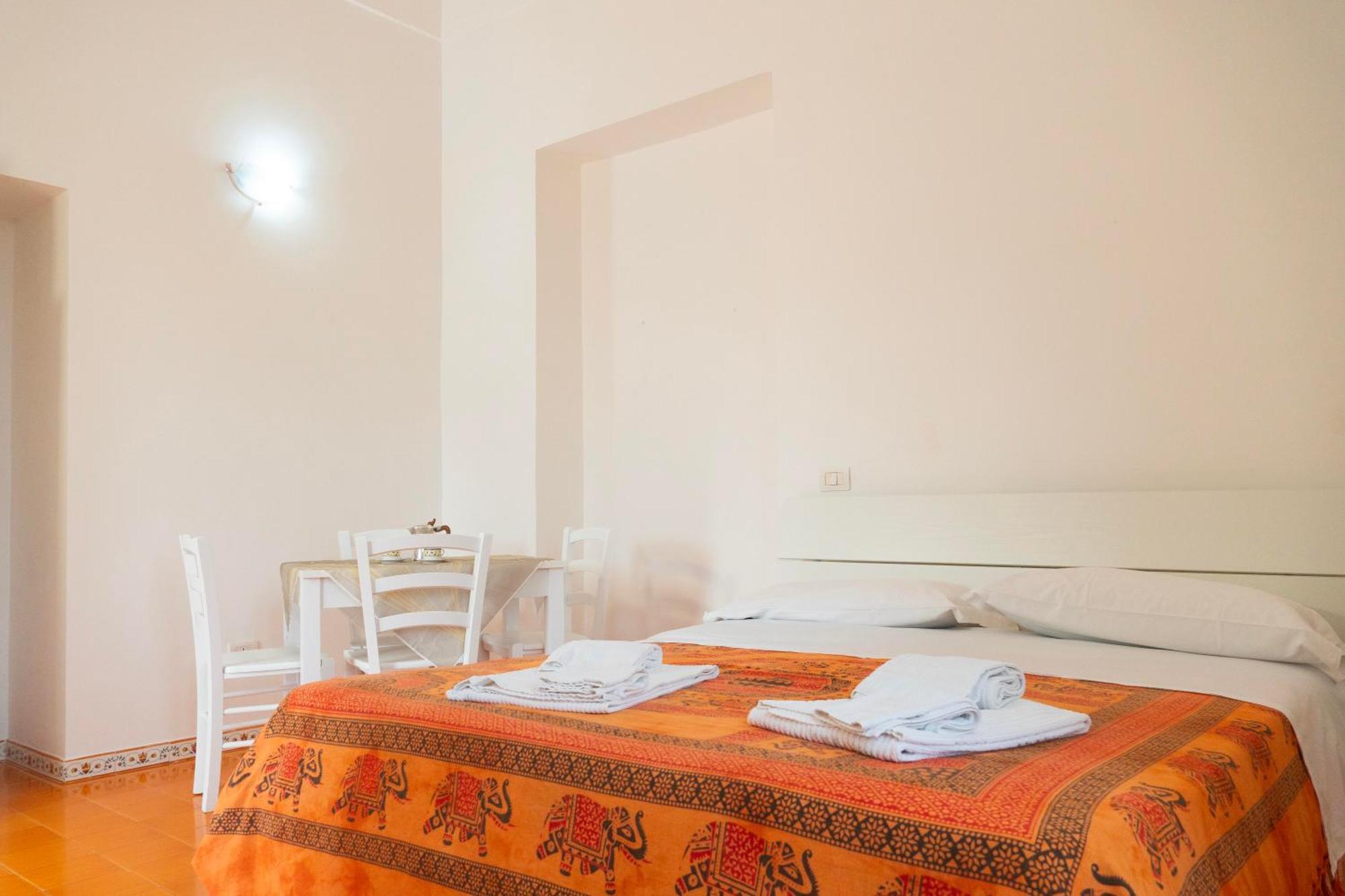 La Terrazza Sul Giardino Apartment Прочида Екстериор снимка