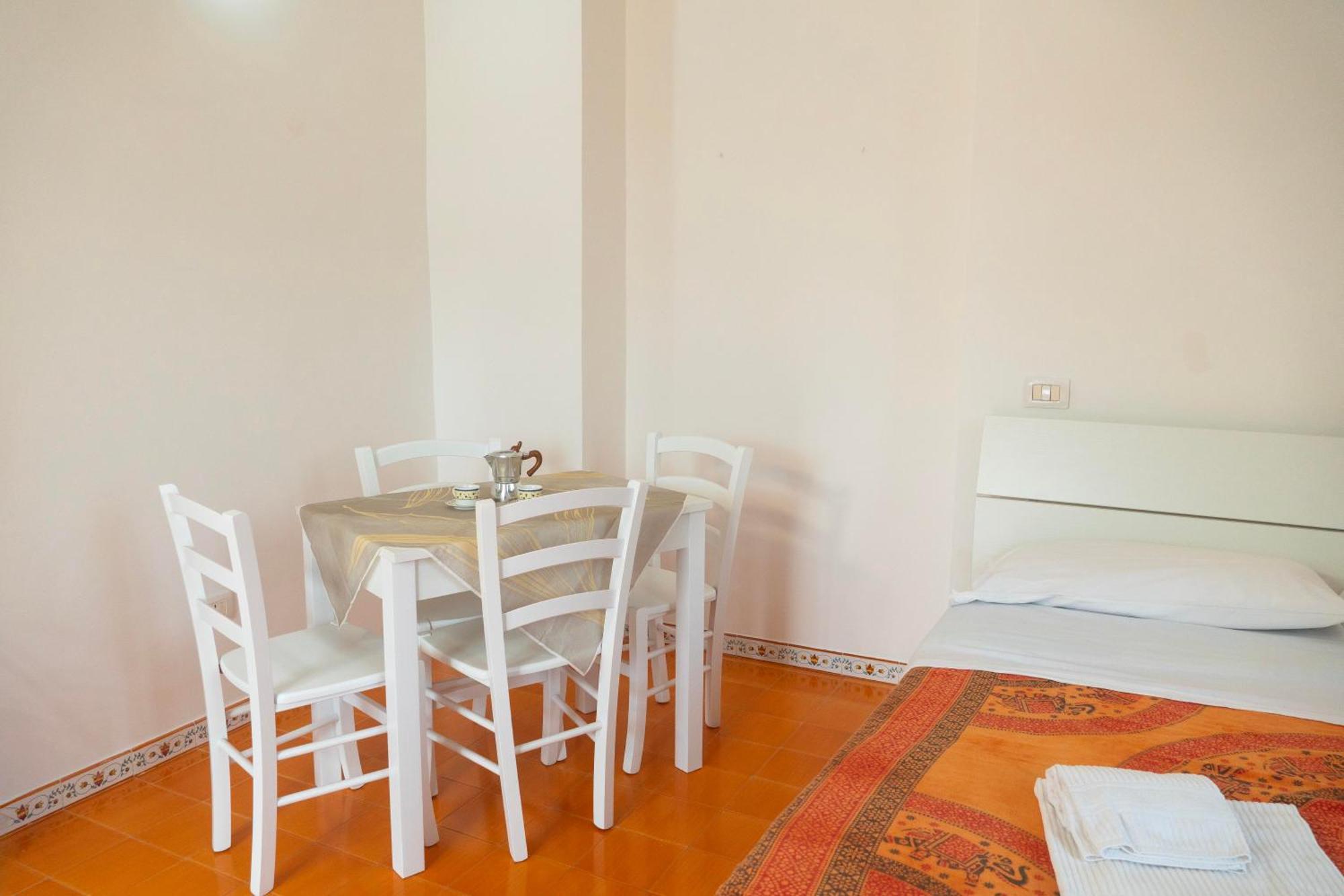 La Terrazza Sul Giardino Apartment Прочида Екстериор снимка